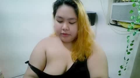 Snapshot of bombastic_darla chatting on September 26, 5:59 am bombastic_darla online show from September 26, 5:59 am