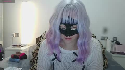 Lucy online show from March 27, 8:26 am