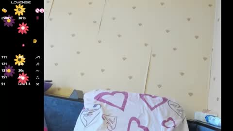 Nell online show from September 18, 7:23 am