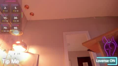 Bonie Smith online show from December 4, 11:15 pm