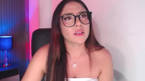 bonnali_lune online show from January 14, 4:31 am