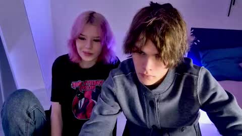 Jessy  Mark online show from November 11, 5:37 pm