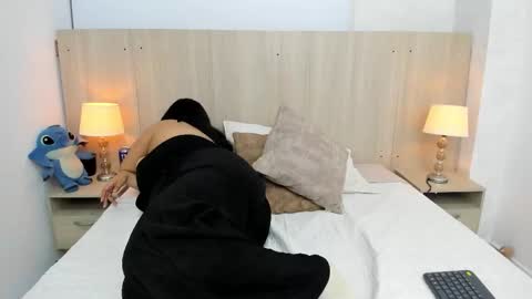 Bonnie Fuentes online show from February 22, 3:54 am