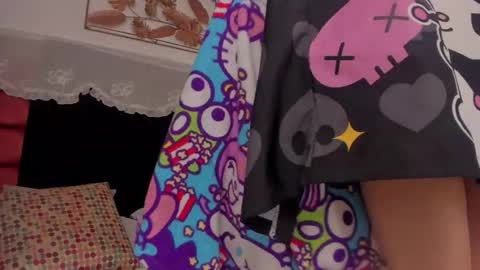   online show from October 18, 12:15 am