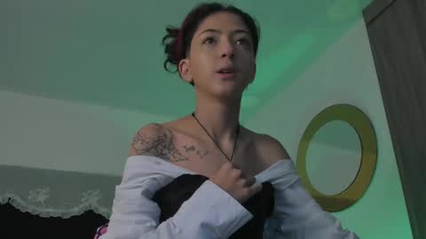   online show from February 27, 11:39 am