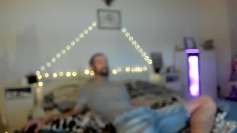 BonnyeClydee online show from April 19, 11:51 pm