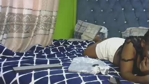 boobs_swt online show from December 20, 12:56 pm