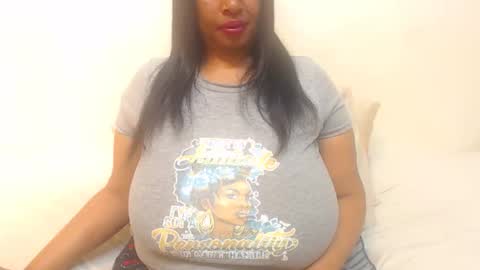 boobyqueen online show from May 21, 6:03 pm