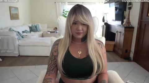 Miley online show from February 25, 10:35 pm