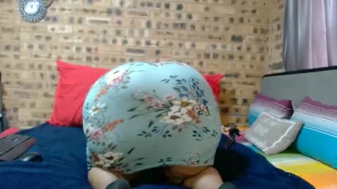 bootytwerkxxx online show from April 8, 8:28 am