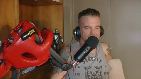 BOSS online show from November 25, 6:50 pm