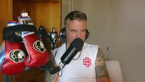 BOSS online show from November 19, 8:18 pm