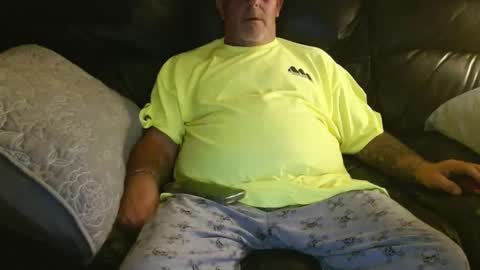 bostonguy1969 online show from September 19, 1:43 am