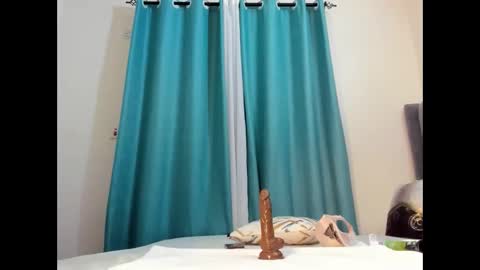 bouncy_booty677 online show from September 21, 12:03 am