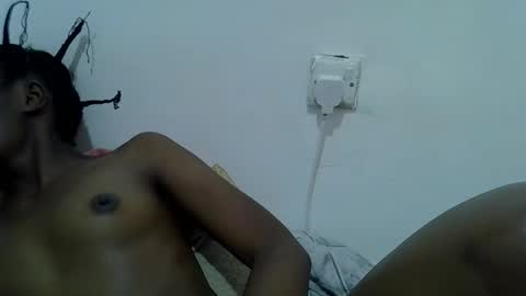 bouncy_vee online show from March 17, 12:32 pm