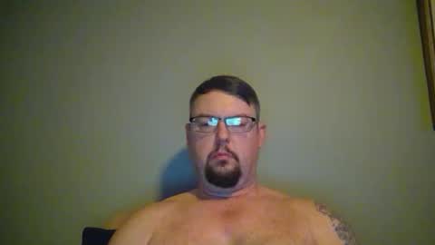 bowtieguy84 online show from March 30, 2:44 am