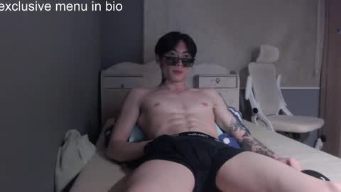 boxman556990 online show from December 20, 1:18 pm