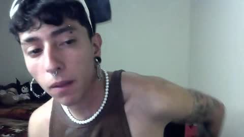 Boy Astro online show from January 18, 3:20 am