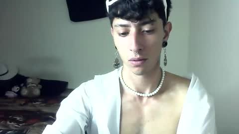 Boy Astro online show from January 22, 4:23 pm