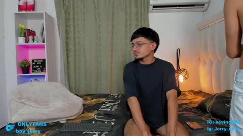 boy_jerry online show from April 18, 8:38 am