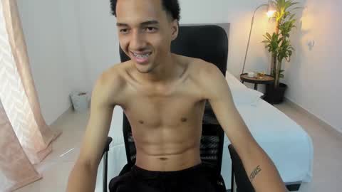 boy_master77 online show from February 24, 9:41 pm