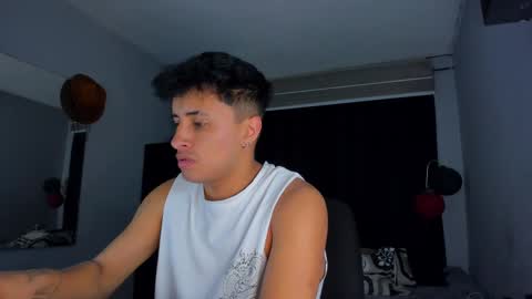 boy_nauthy online show from March 10, 5:11 am