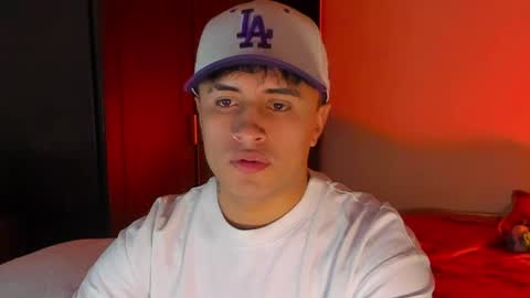 boy_nauthy online show from April 22, 10:39 pm