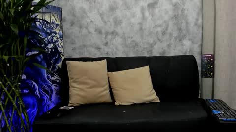 boyc02_ online show from October 29, 12:23 am