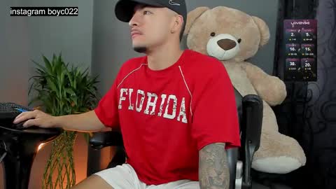 boyc02_ online show from February 25, 11:21 am