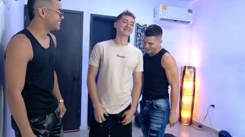 Angelo Mark Fernando Taylor online show from January 17, 11:41 am