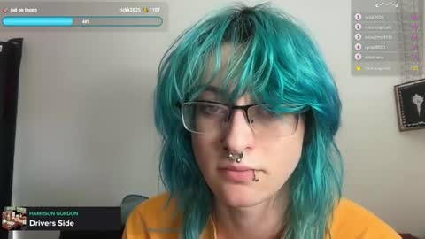 boywithbug online show from January 8, 7:53 pm