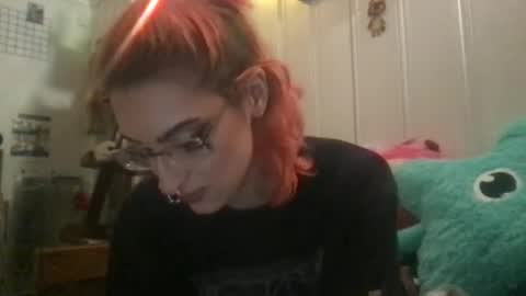 boywithbug online show from January 29, 1:16 am