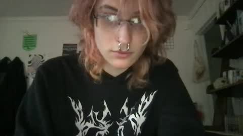 boywithbug online show from March 4, 10:27 pm