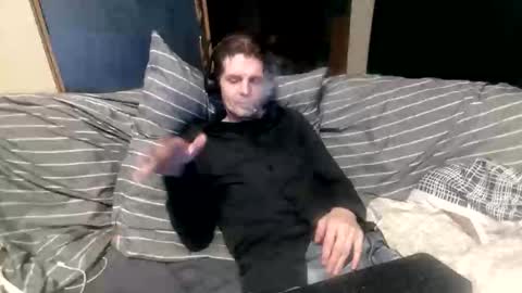 bponie1 online show from December 21, 4:08 am