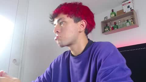 brad_thomson online show from December 19, 3:18 pm