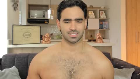 bradleymartin7 online show from December 16, 9:10 pm