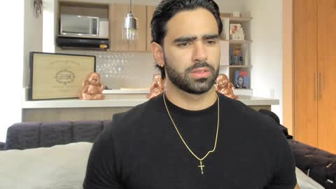 bradleymartin7 online show from November 9, 4:43 pm