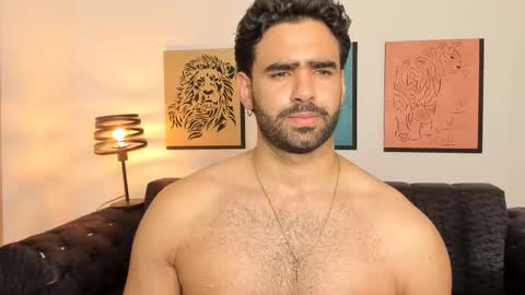 bradleymartin7 online show from March 19, 12:16 am