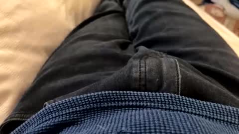 braduncutcock09 online show from December 3, 10:27 am