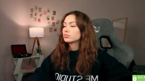 Lilly online show from December 3, 12:06 pm