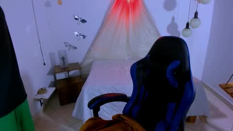 B R A N D online show from November 23, 11:19 am