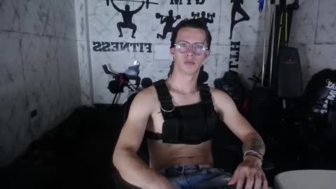 brandon_starkk online show from December 3, 7:58 pm