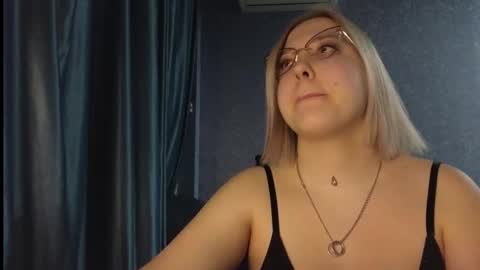 Belle  online show from March 20, 2:22 pm