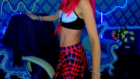 Brandybloomm online show from December 4, 3:44 pm