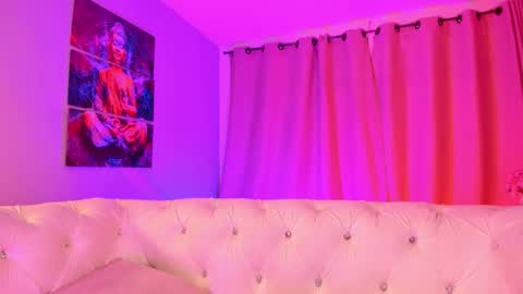   online show from December 18, 9:21 pm