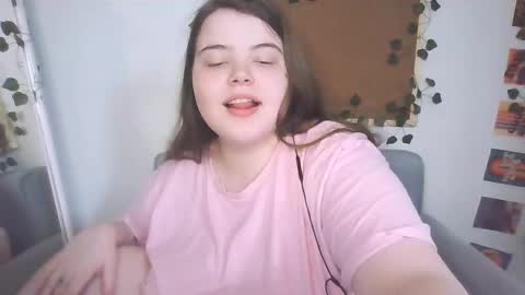 Snapshot of brattyprincess_emma chatting on September 14, 1:34 pm Emma online show from September 14, 1:34 pm