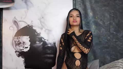 Bratz Luxxxury  online show from November 20, 6:49 pm