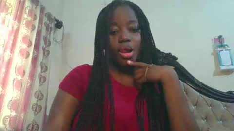 Zara online show from November 6, 10:40 am