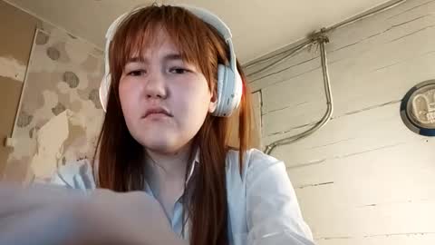 Dina online show from March 7, 7:30 am