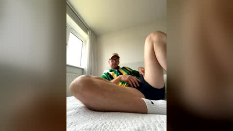 brettbigdee online show from June 12, 10:47 am